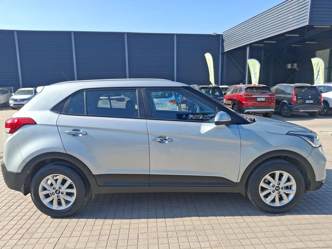 HYUNDAI - 8