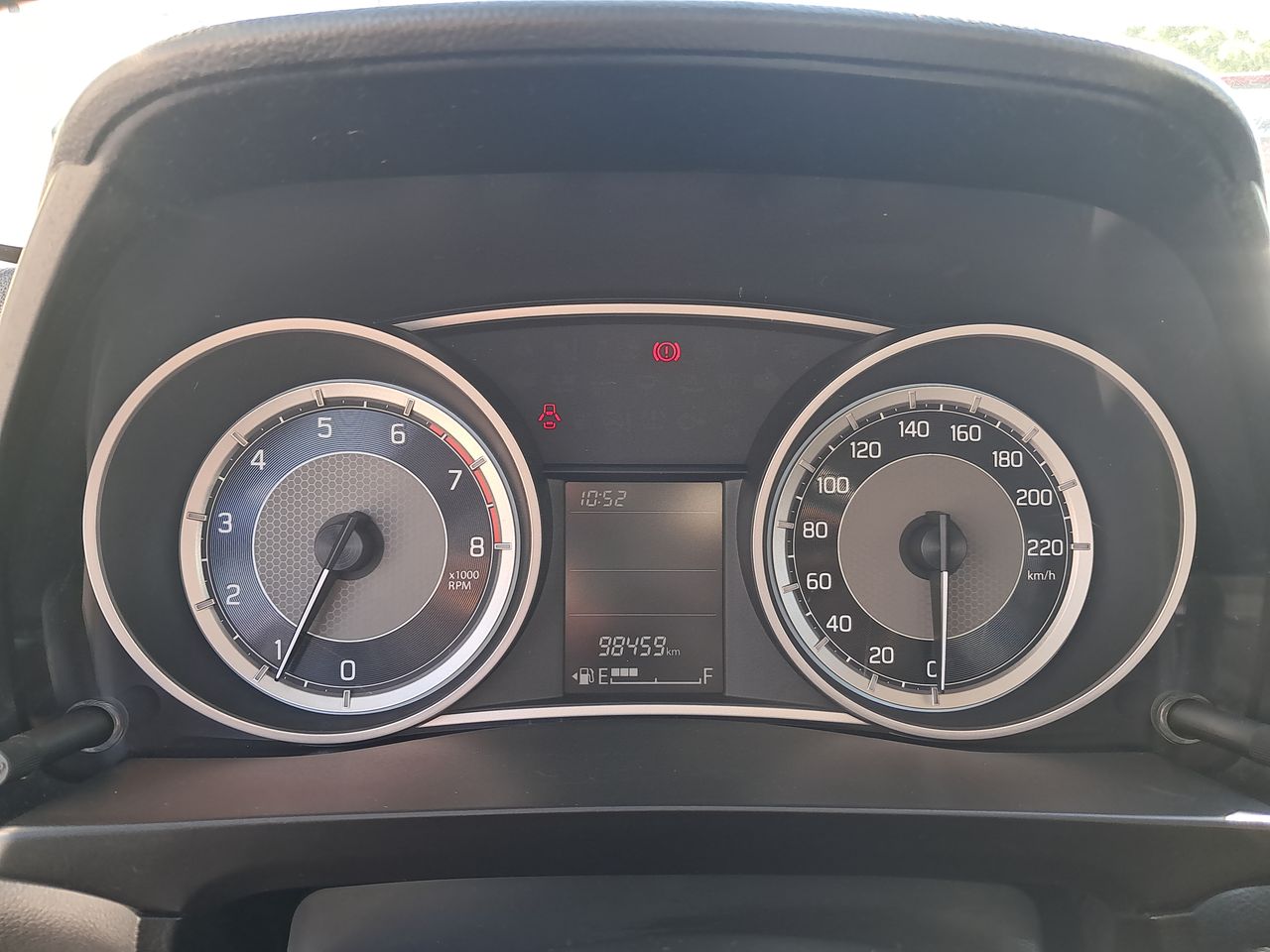 SUZUKI - 26