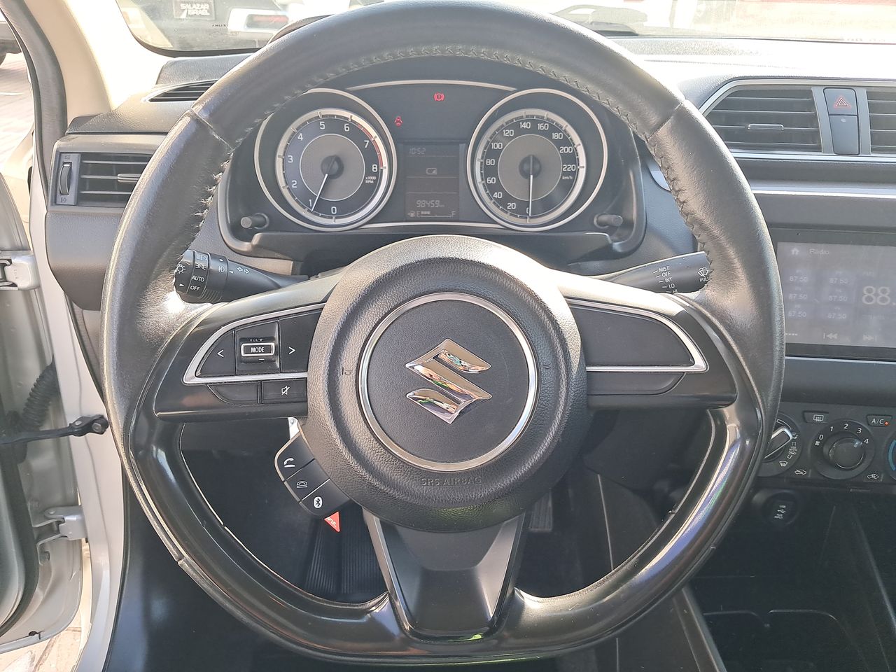 SUZUKI - 24