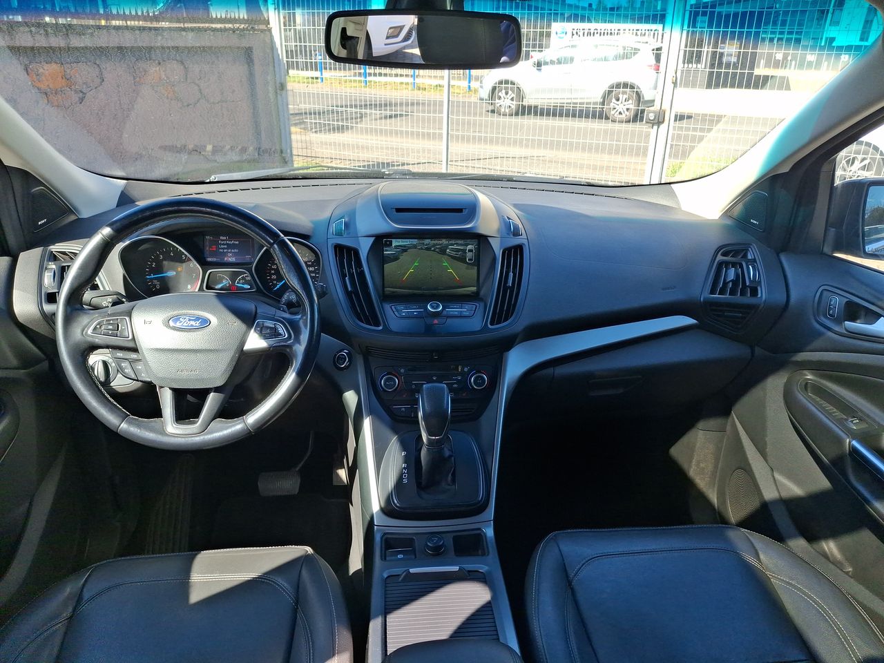 Ford Escape — foto 33 de 37