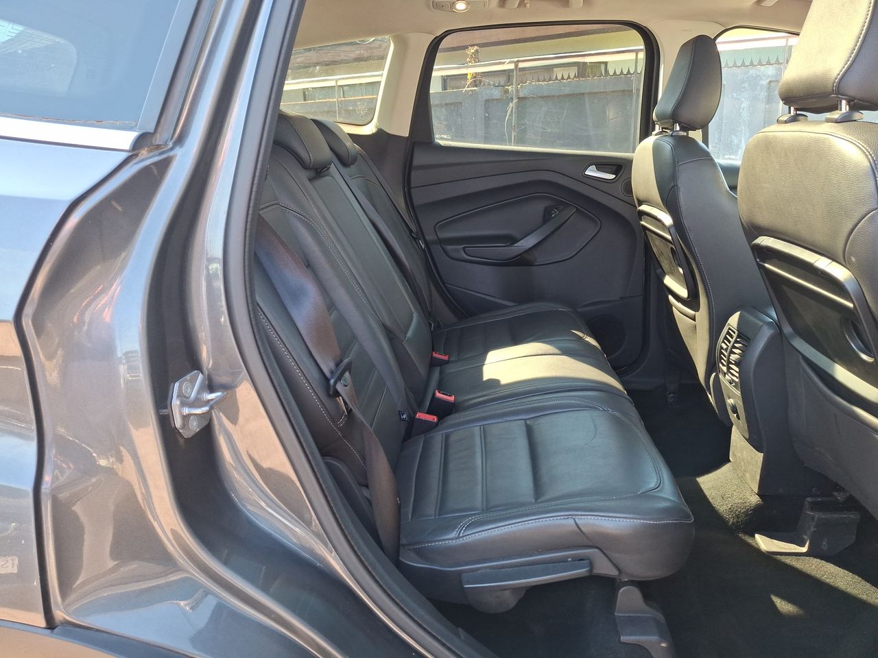 Ford Escape — foto 36 de 37