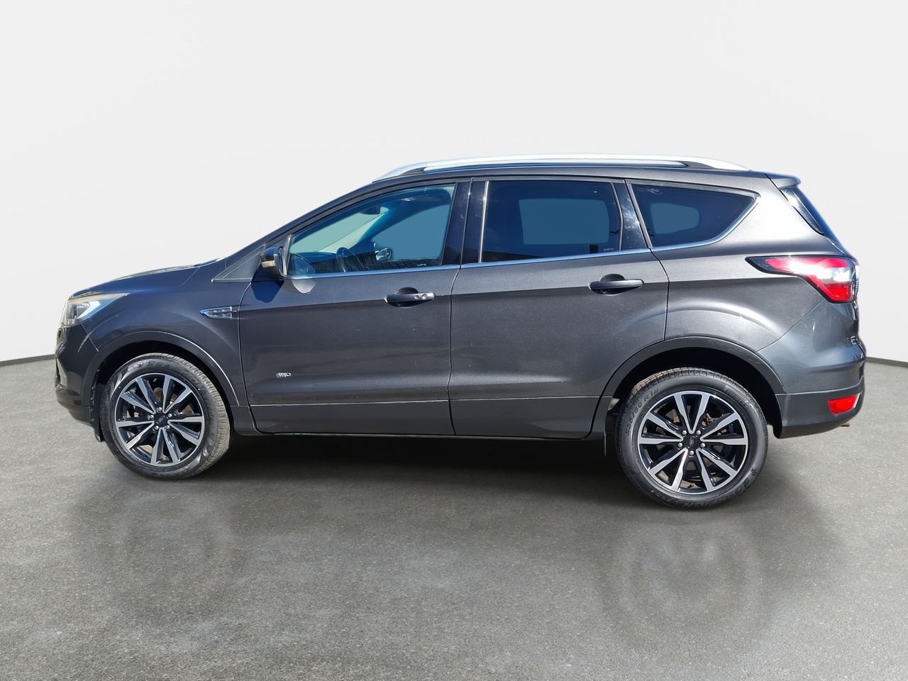Ford Escape — foto 5 de 37