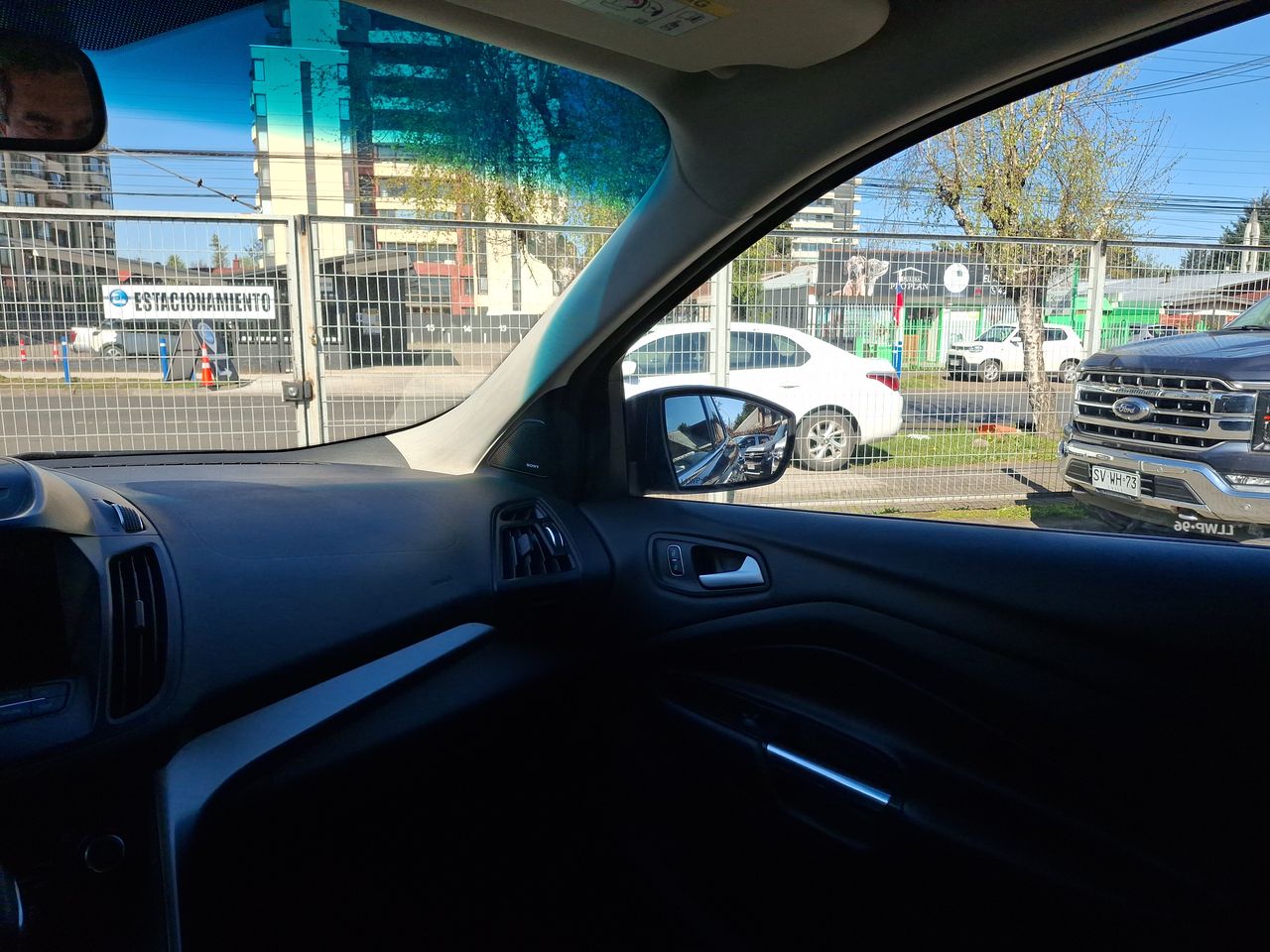 Ford Escape — foto 11 de 37