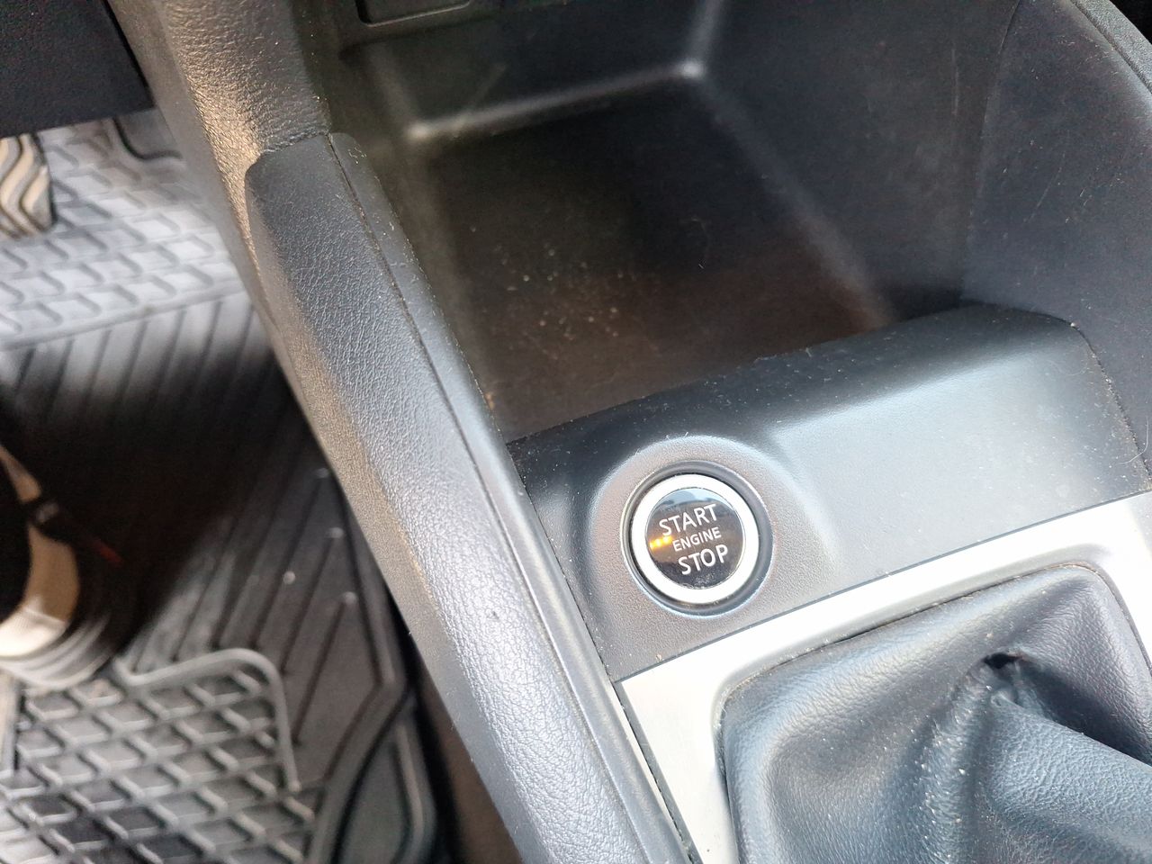 NISSAN - 39