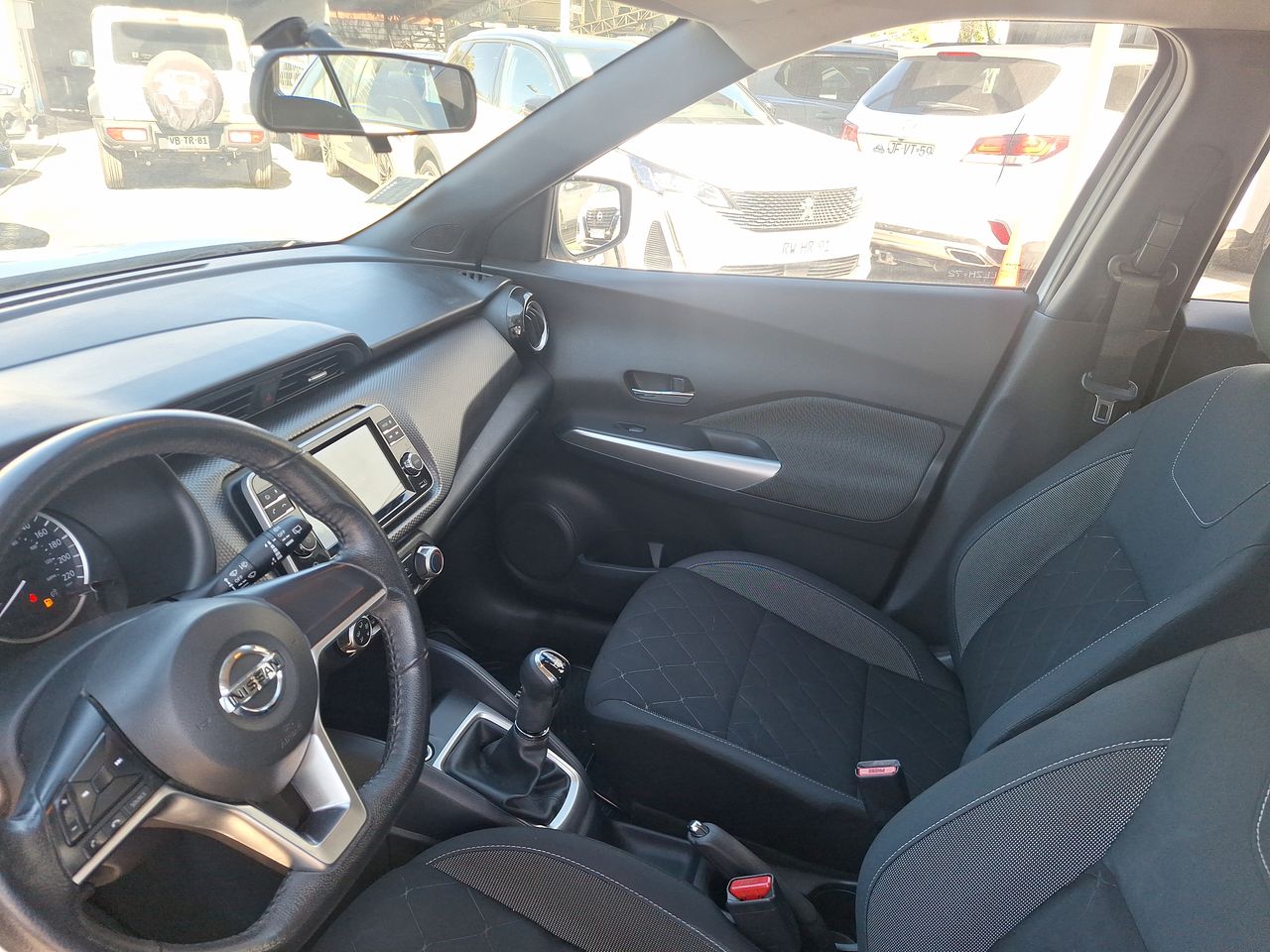 NISSAN - 10