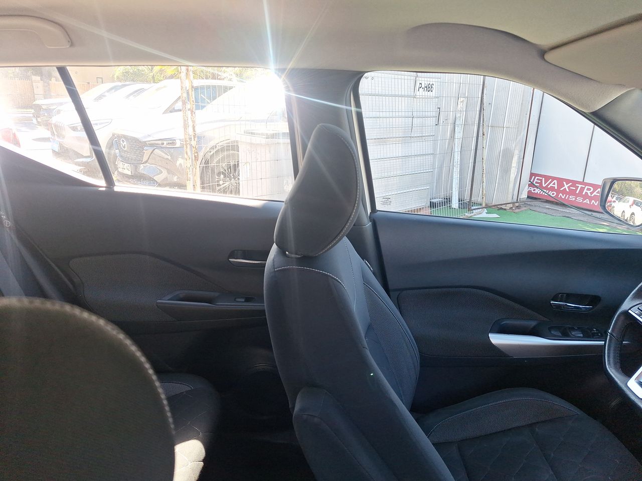 NISSAN - 15