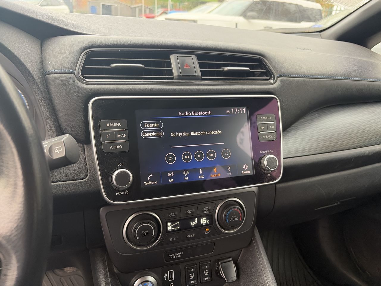 NISSAN - 24