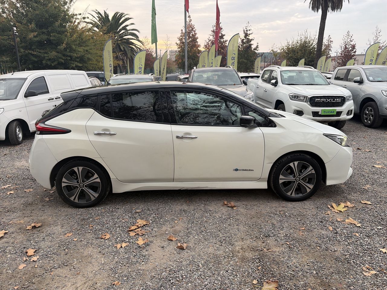NISSAN - 8