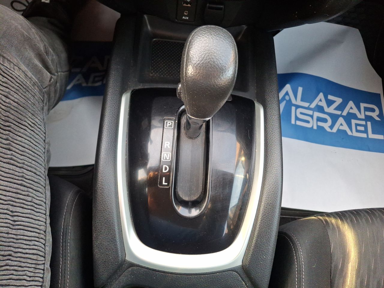 NISSAN - 28