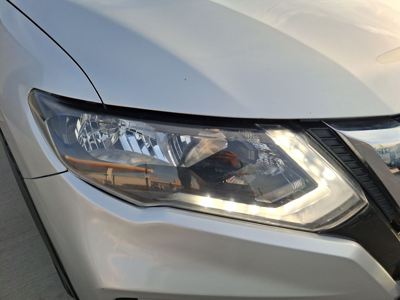 NISSAN - 18