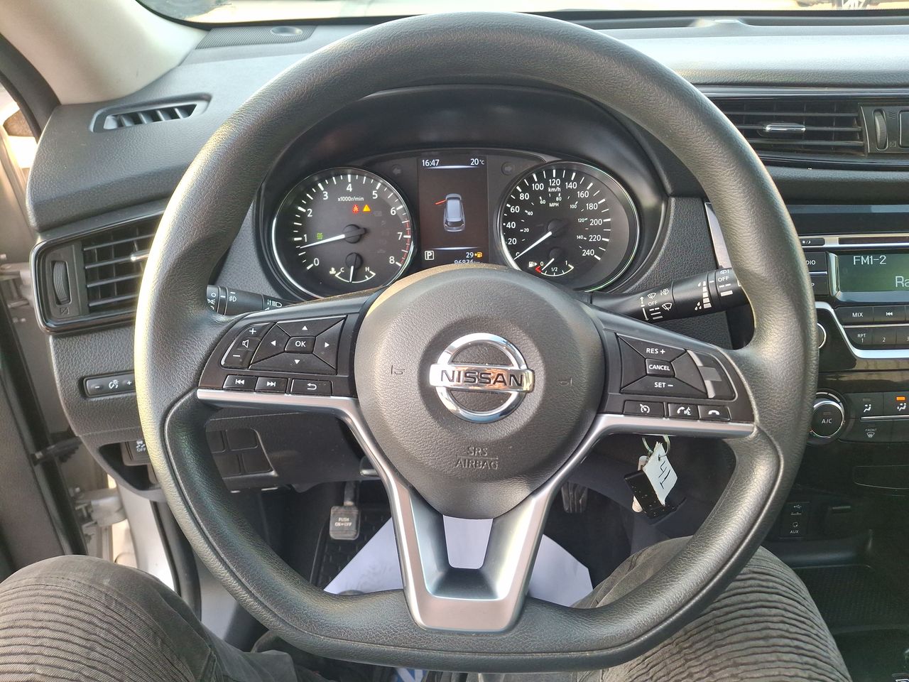 NISSAN - 23