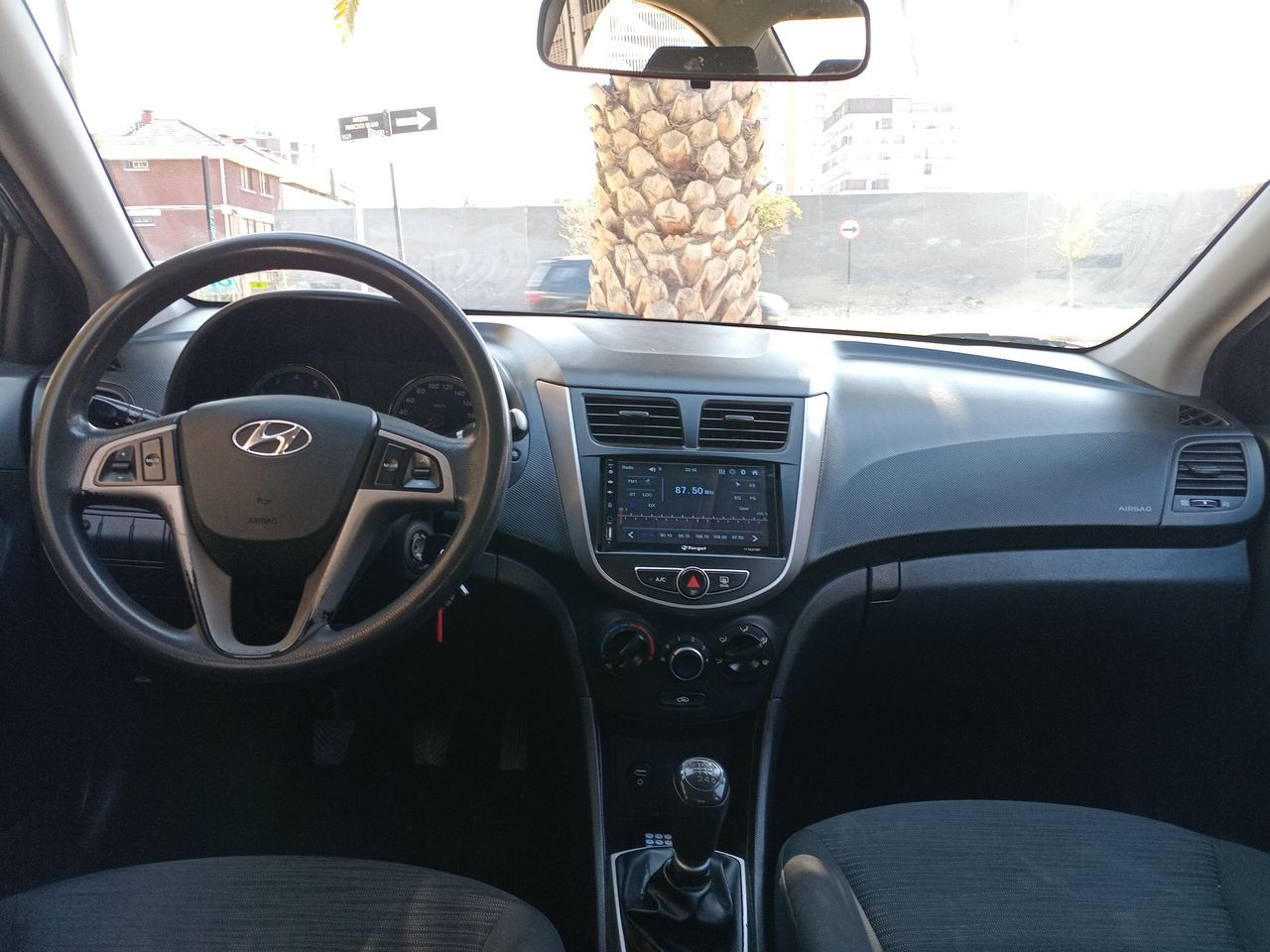 HYUNDAI - 32