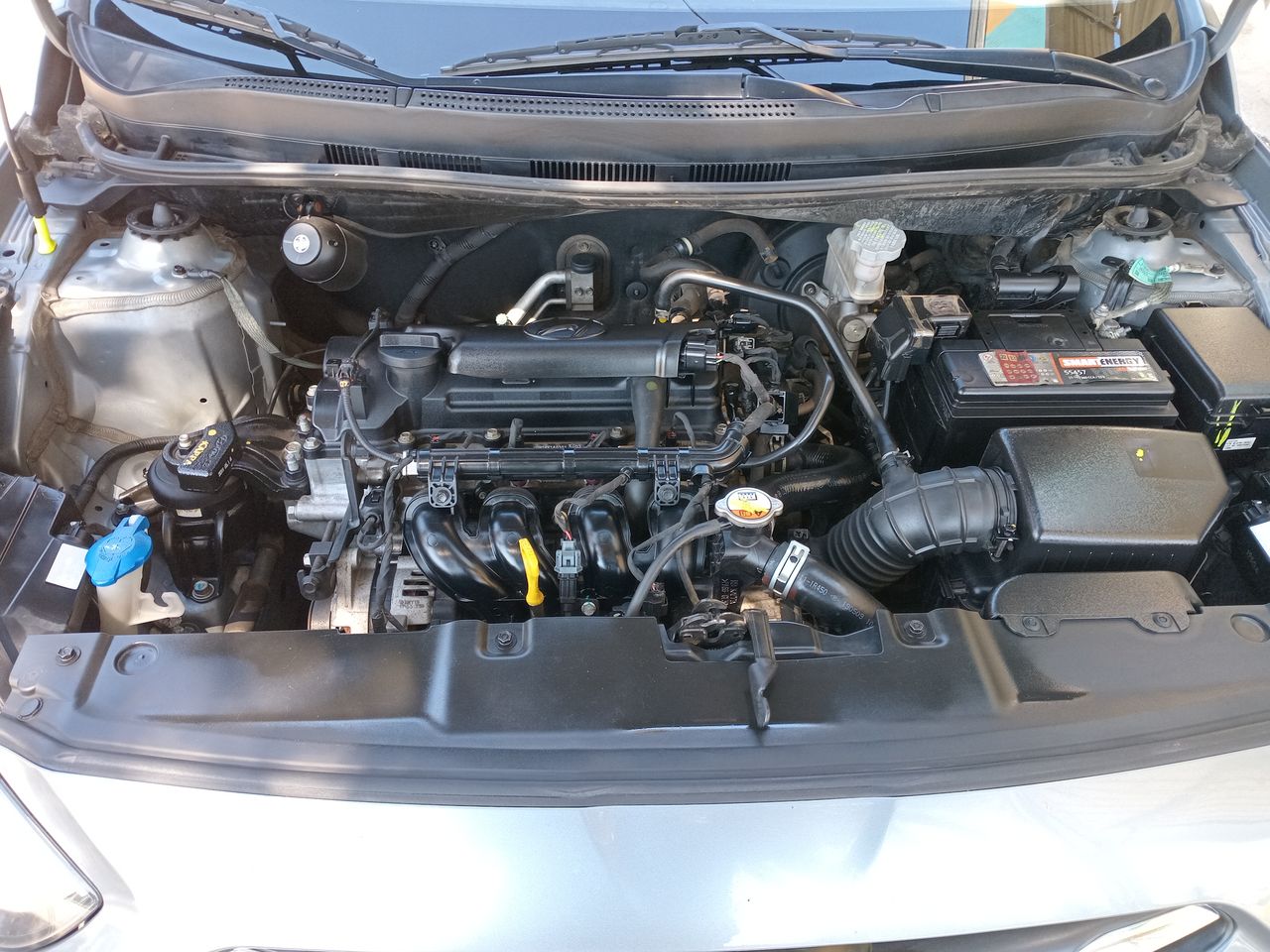HYUNDAI - 18