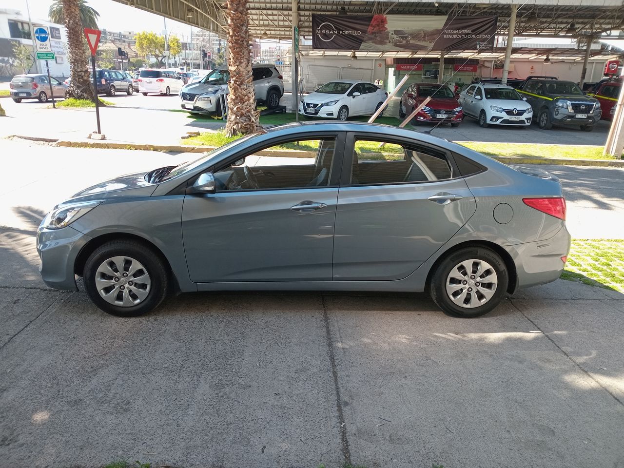 HYUNDAI - 4