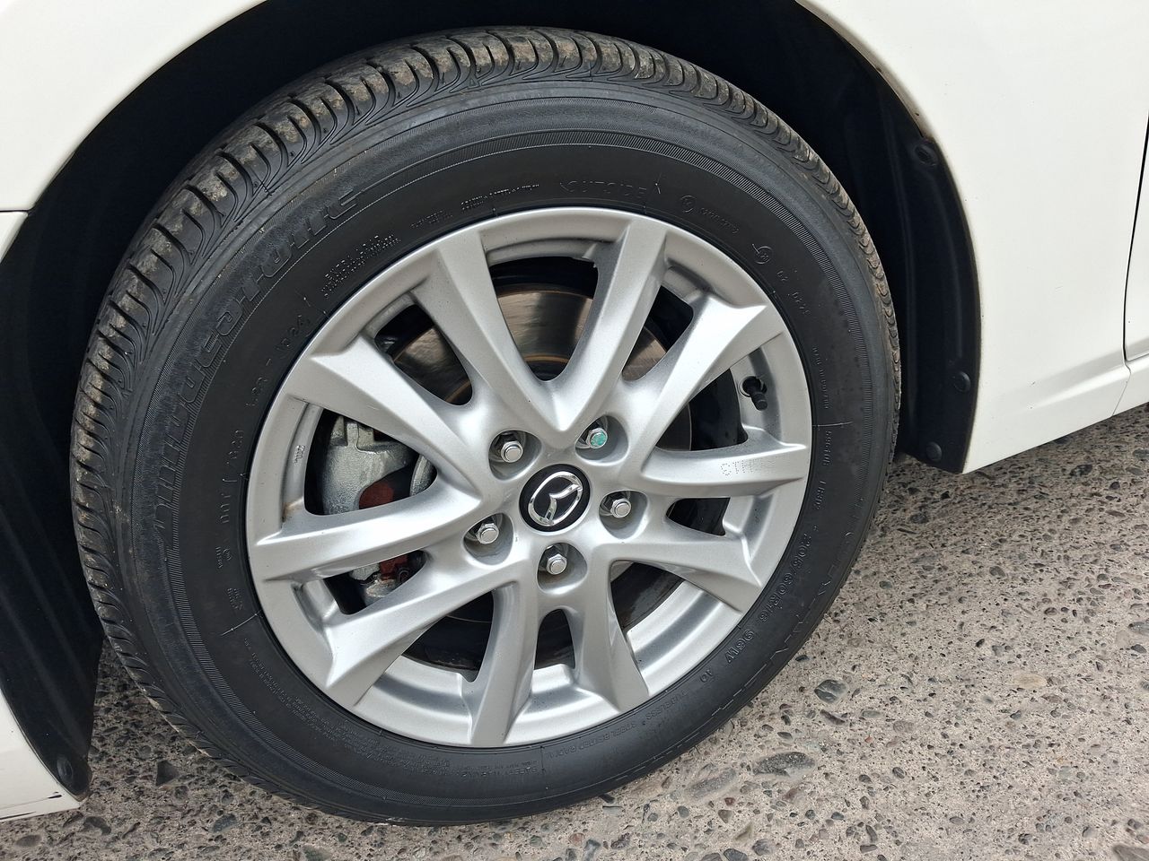 Mazda 3 — foto 8 de 28