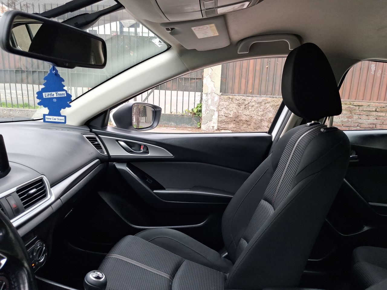Mazda 3 — foto 3 de 28
