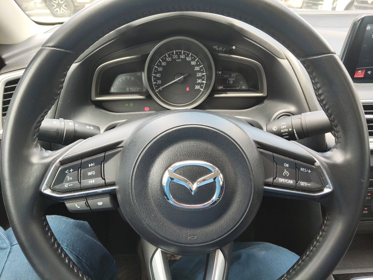 MAZDA - 27