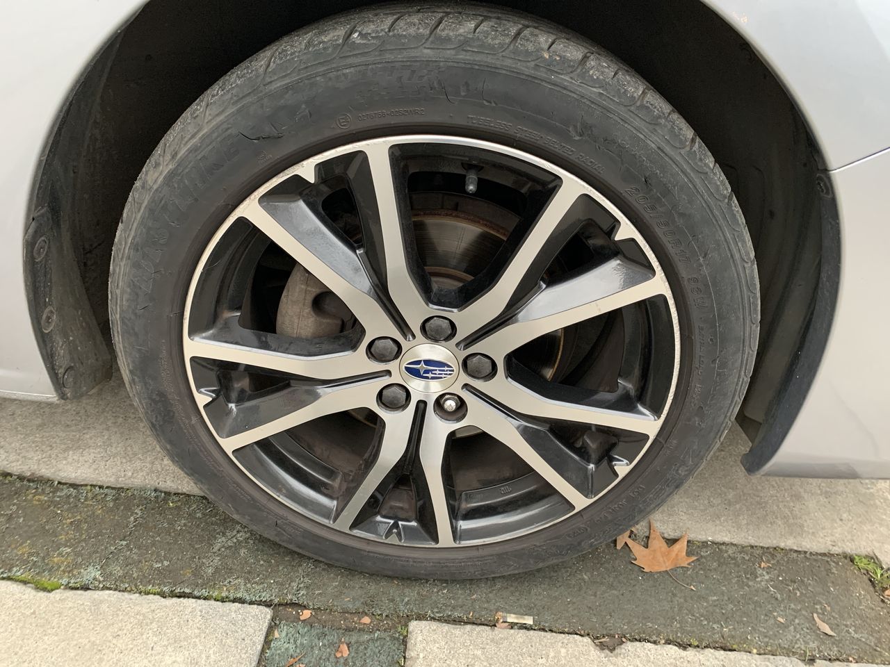Subaru Impreza — foto 10 de 27