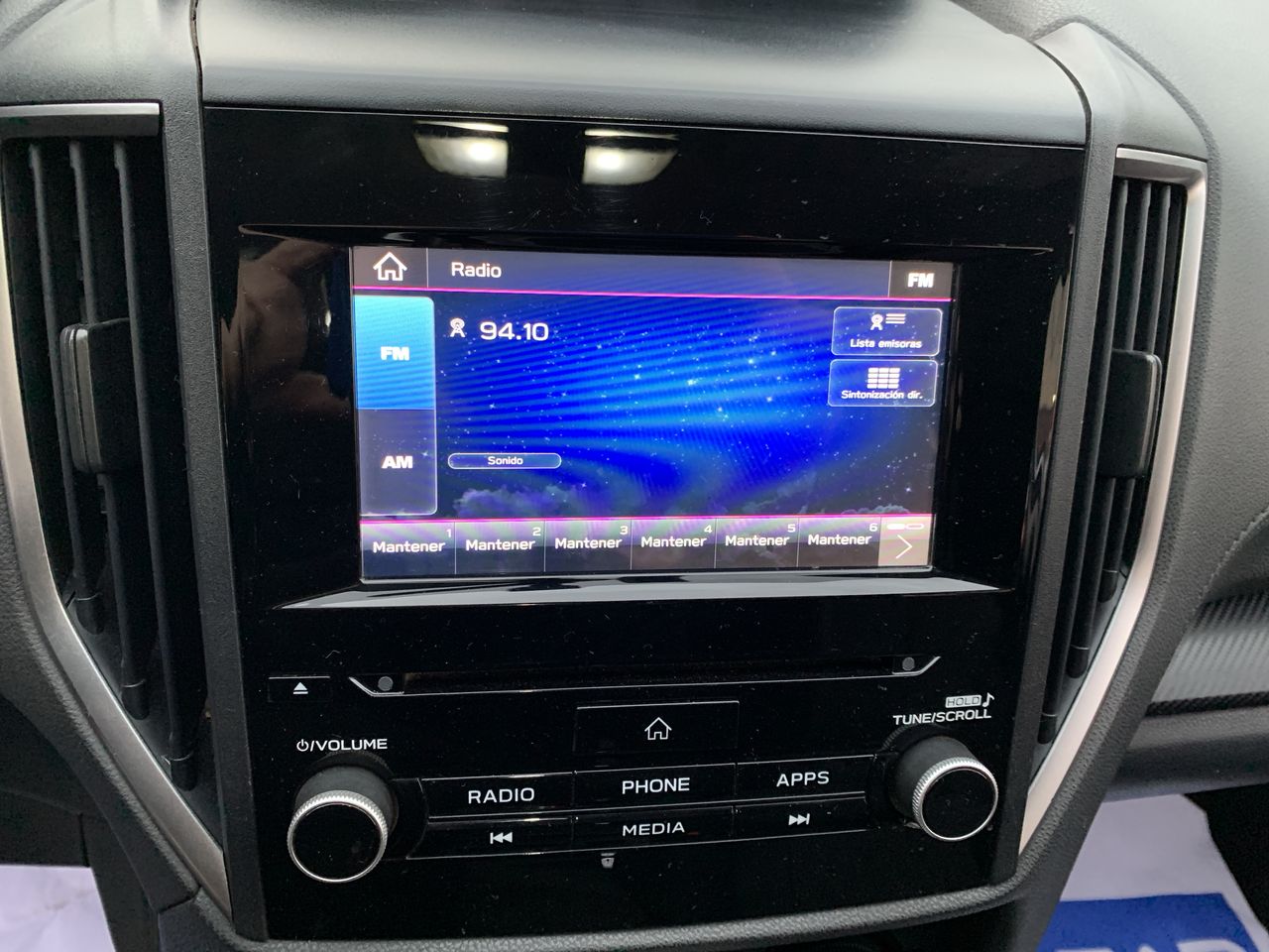 Subaru Impreza — foto 21 de 27