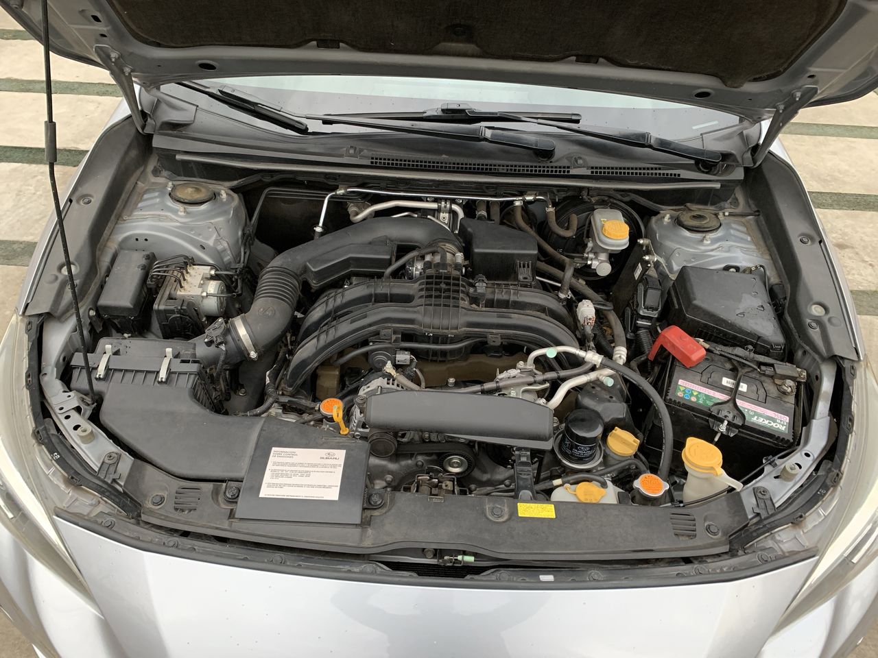 Subaru Impreza — foto 11 de 27