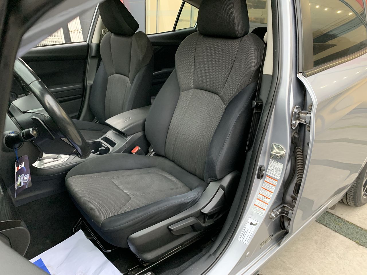 Subaru Impreza — foto 17 de 27