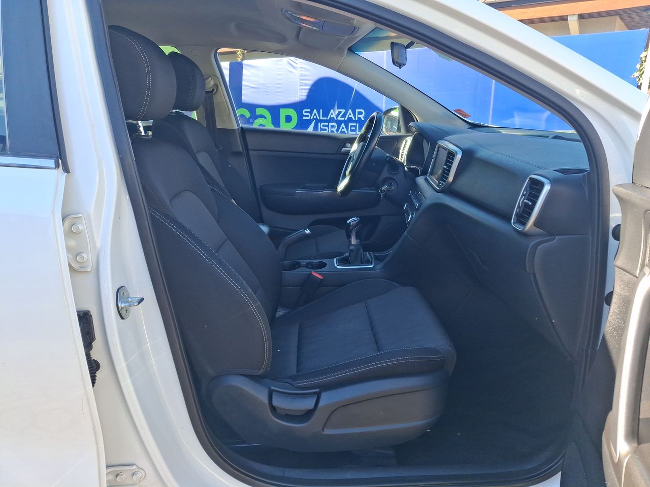 KIA Sportage — foto 34 de 35
