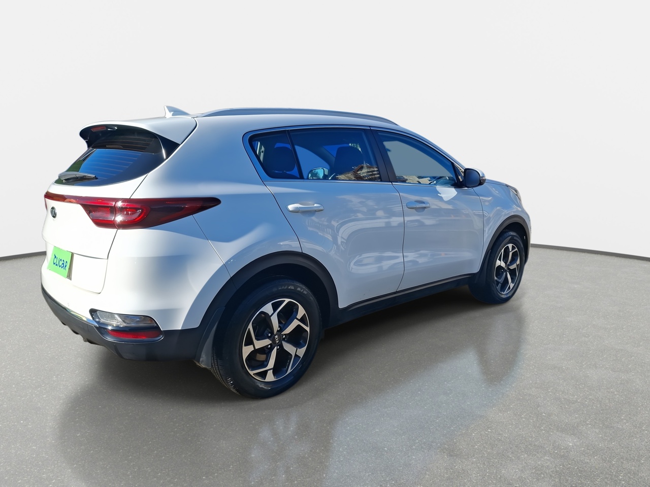 KIA Sportage — foto 8 de 35