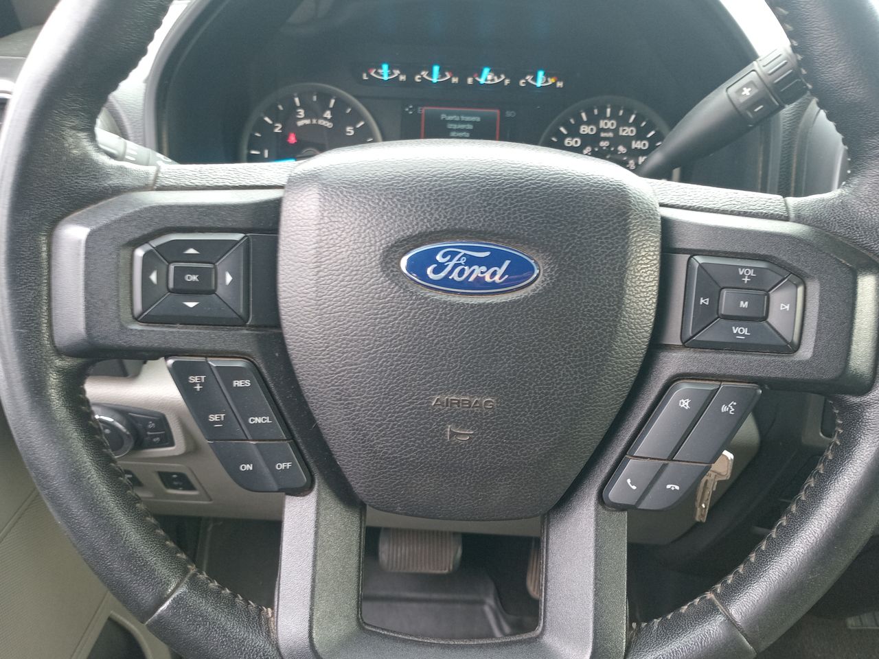 Hyundai Santa Fe — foto 16 de 24