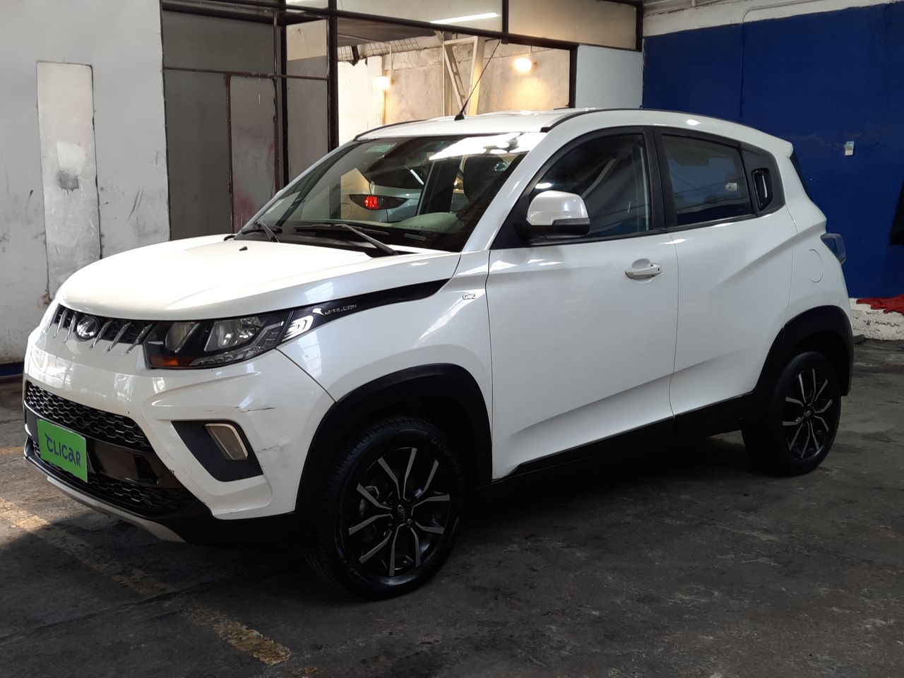 MAHINDRA - 3