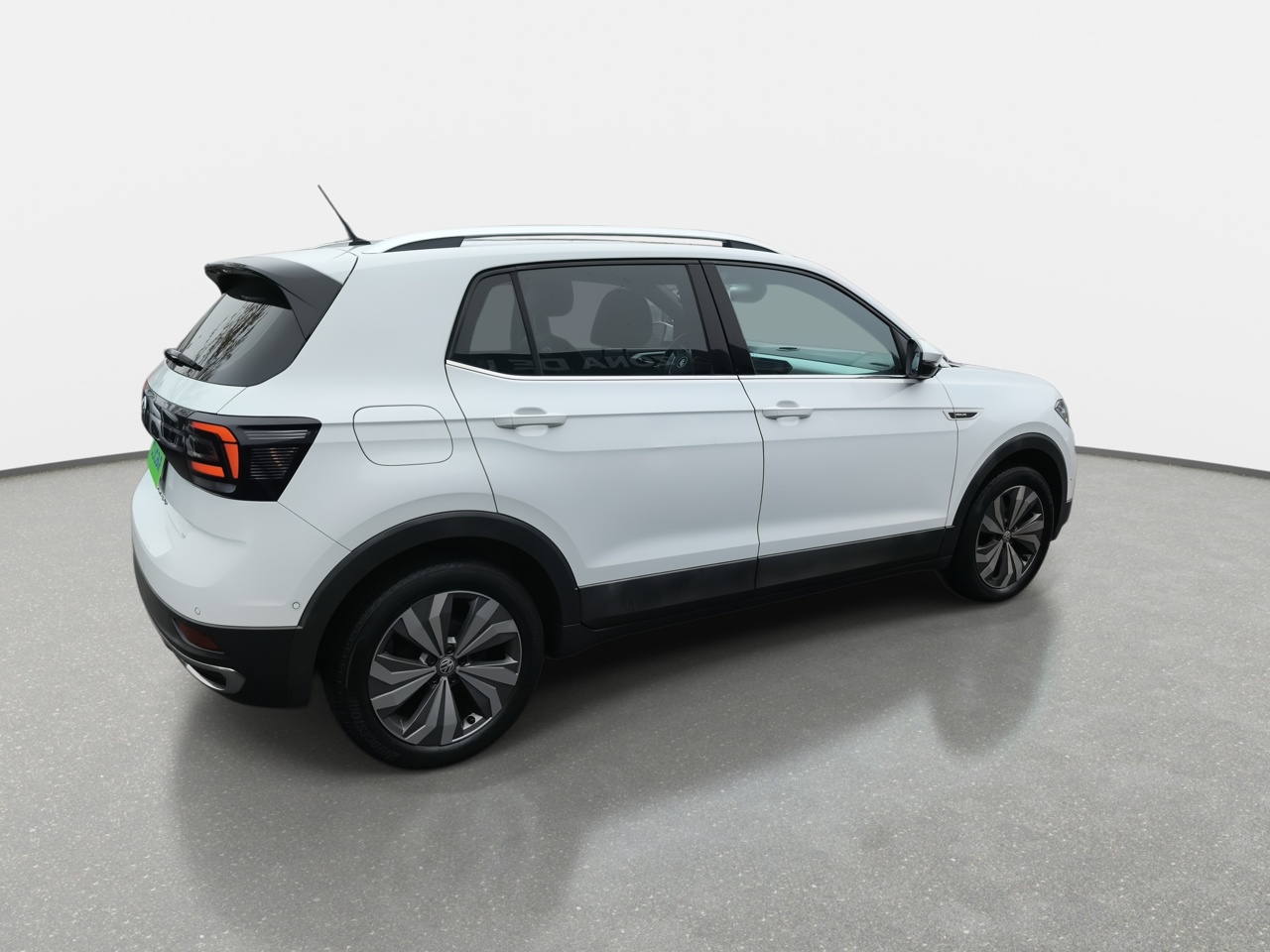 Volkswagen T-Cross — foto 8 de 34