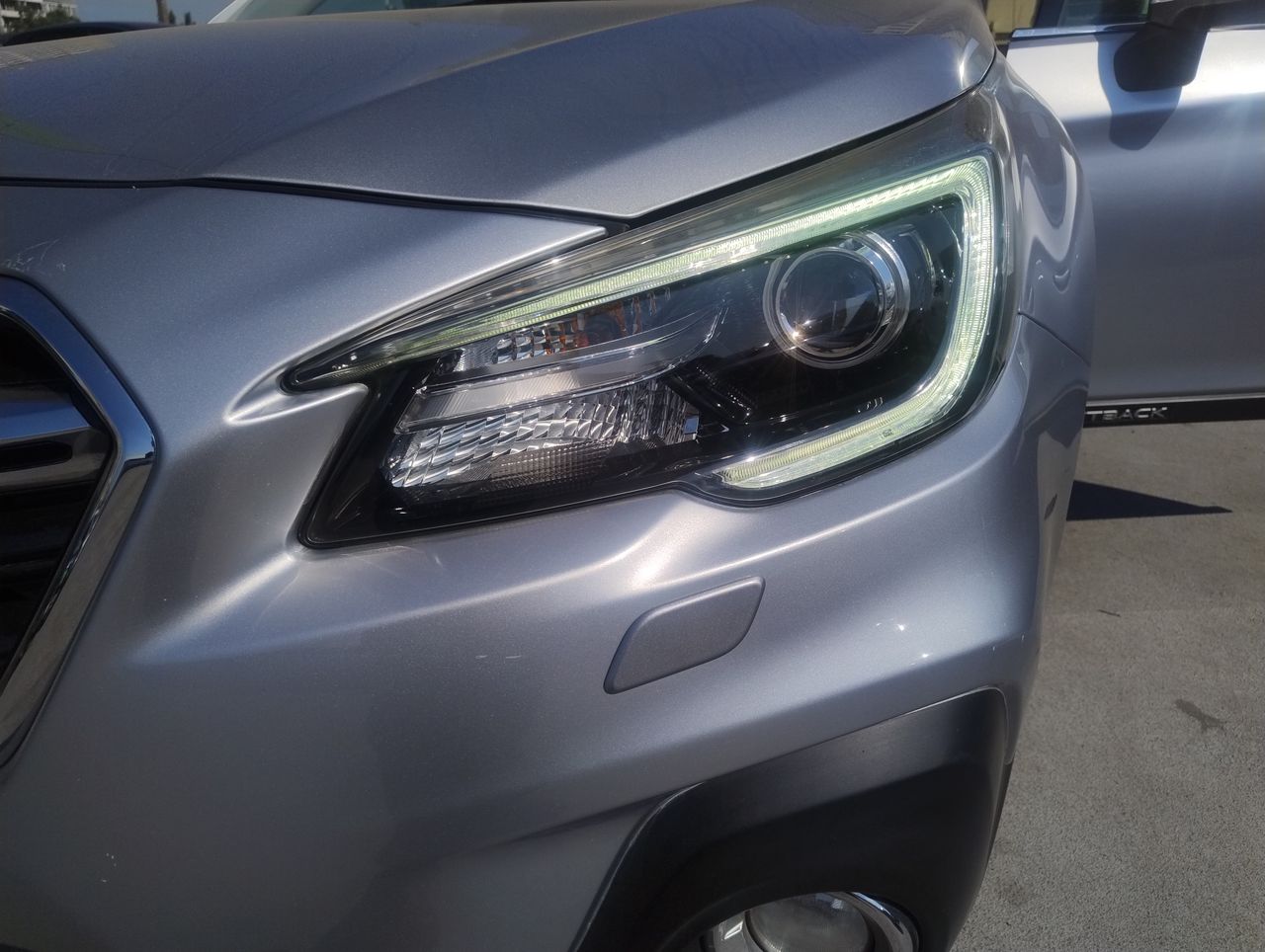 Subaru Outback — foto 18 de 38
