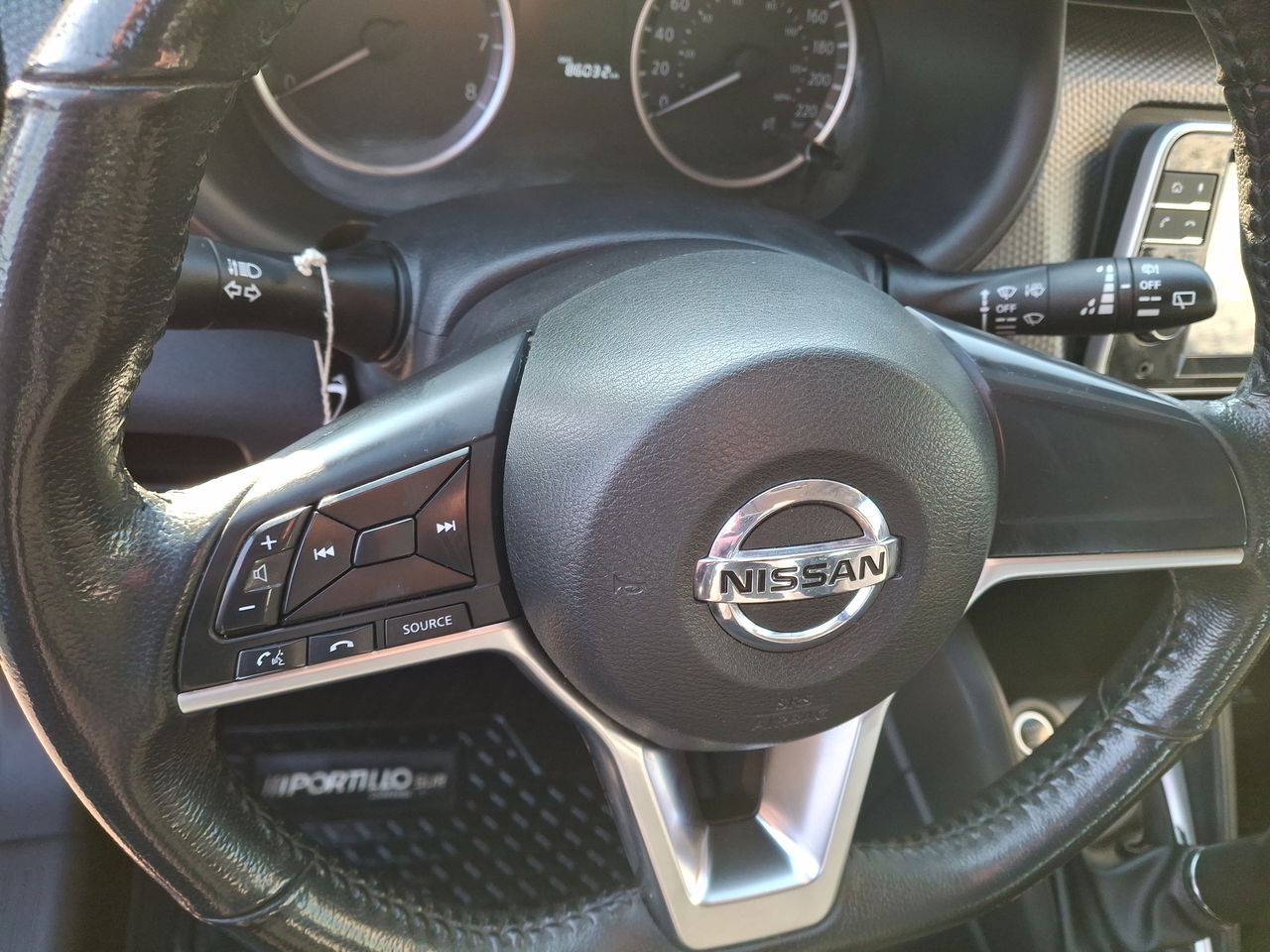 NISSAN - 18