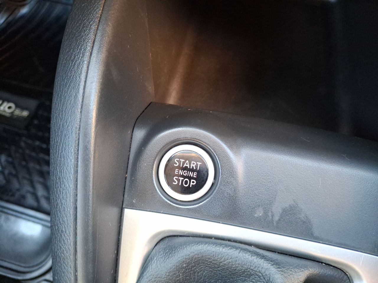 NISSAN - 26