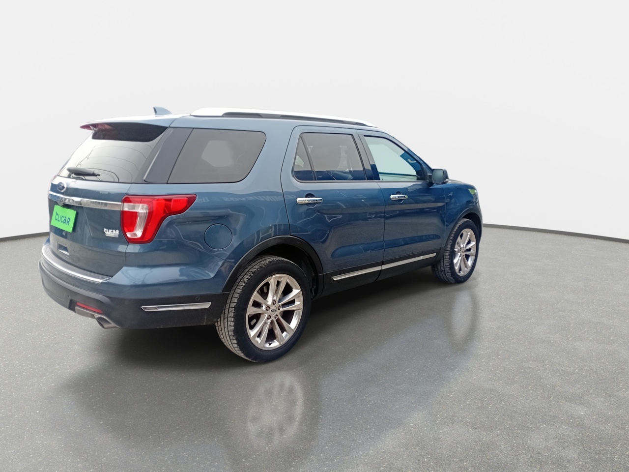 Ford Explorer — foto 8 de 28
