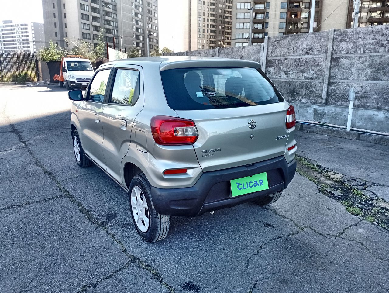 SUZUKI - 5