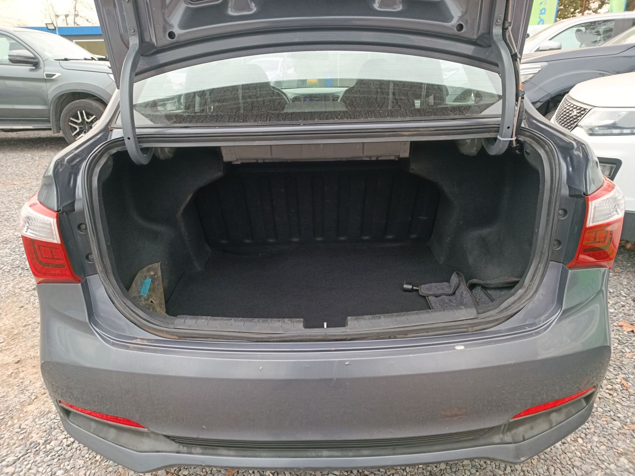 HYUNDAI - 19