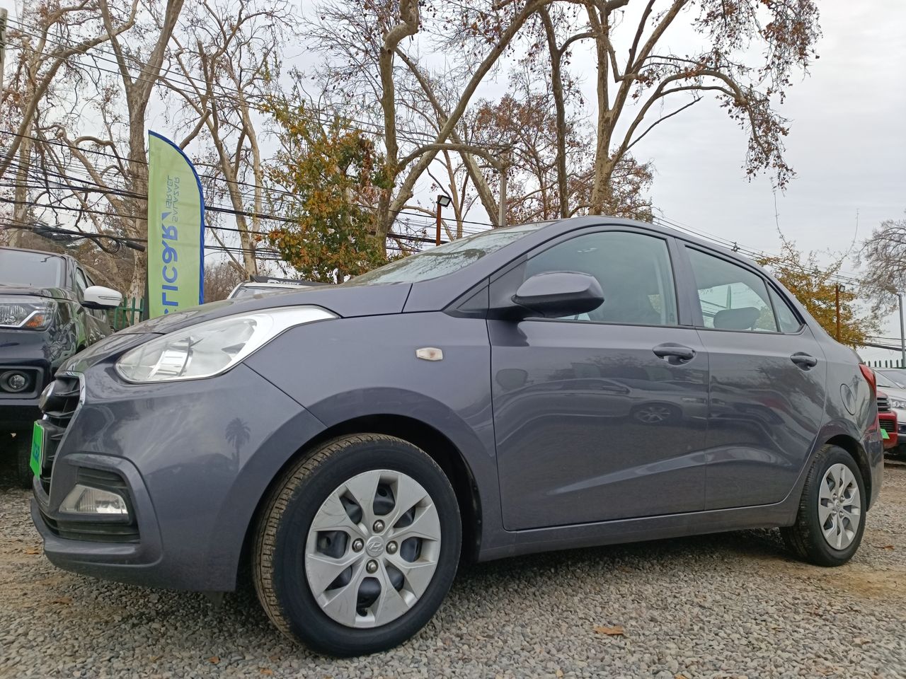 HYUNDAI - 3