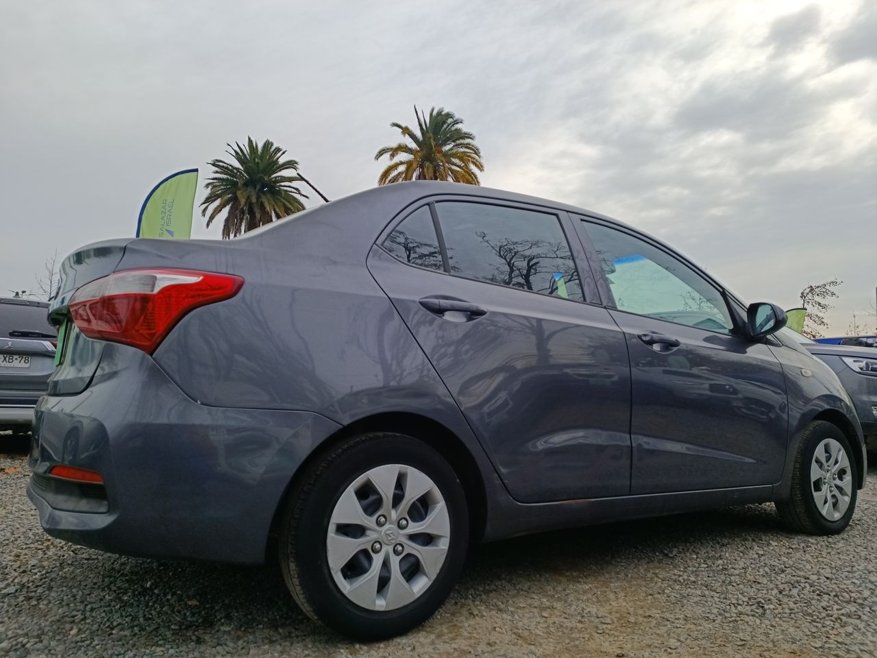HYUNDAI - 7