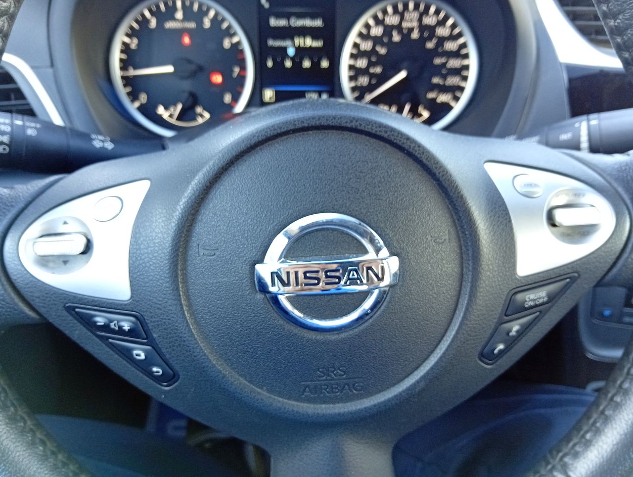 NISSAN - 25
