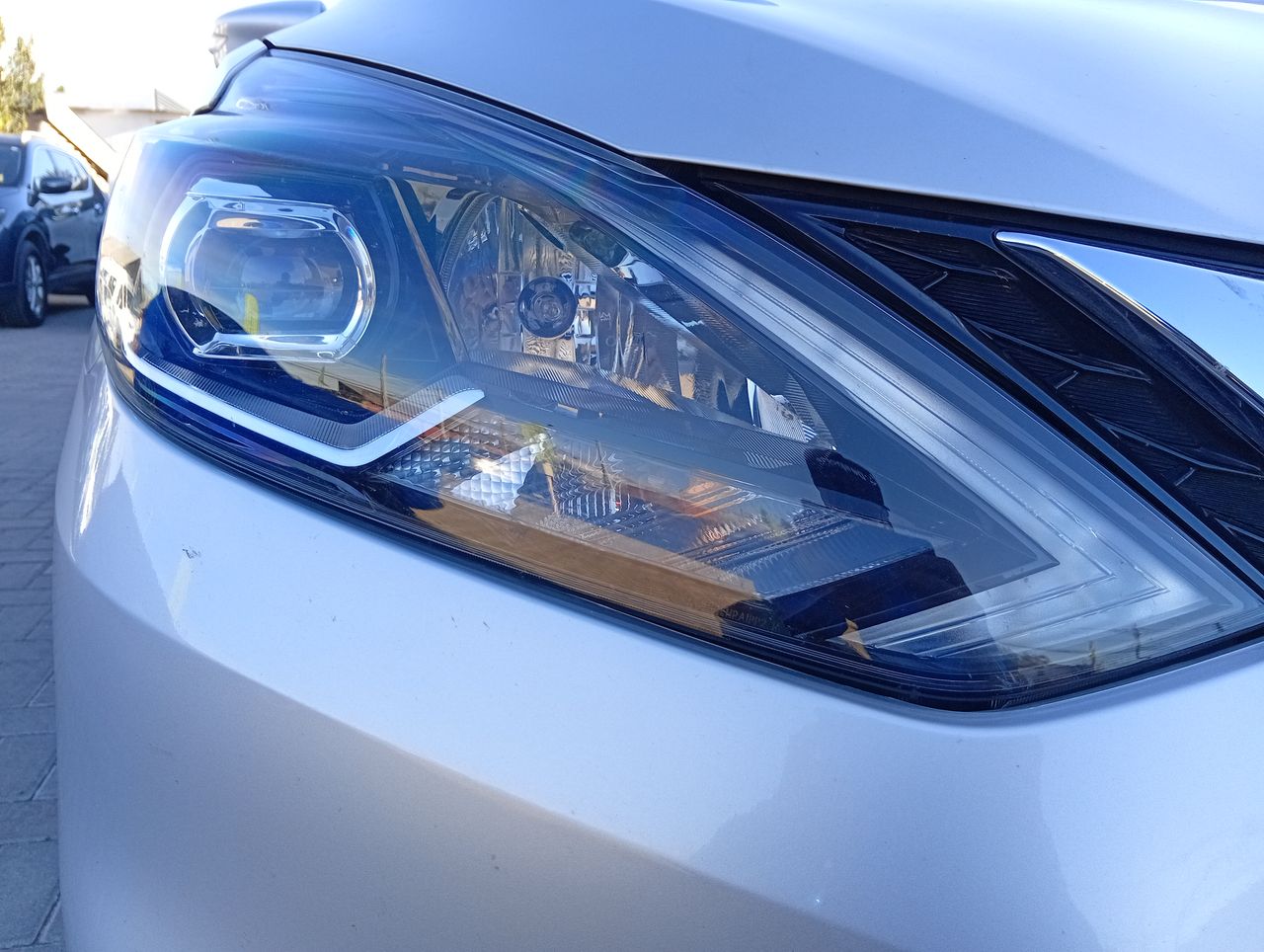 NISSAN - 17