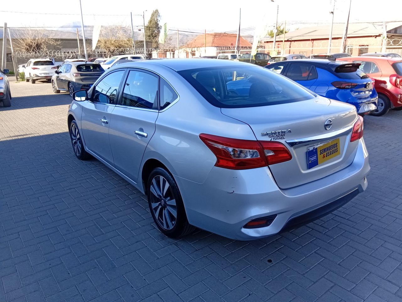 NISSAN - 5