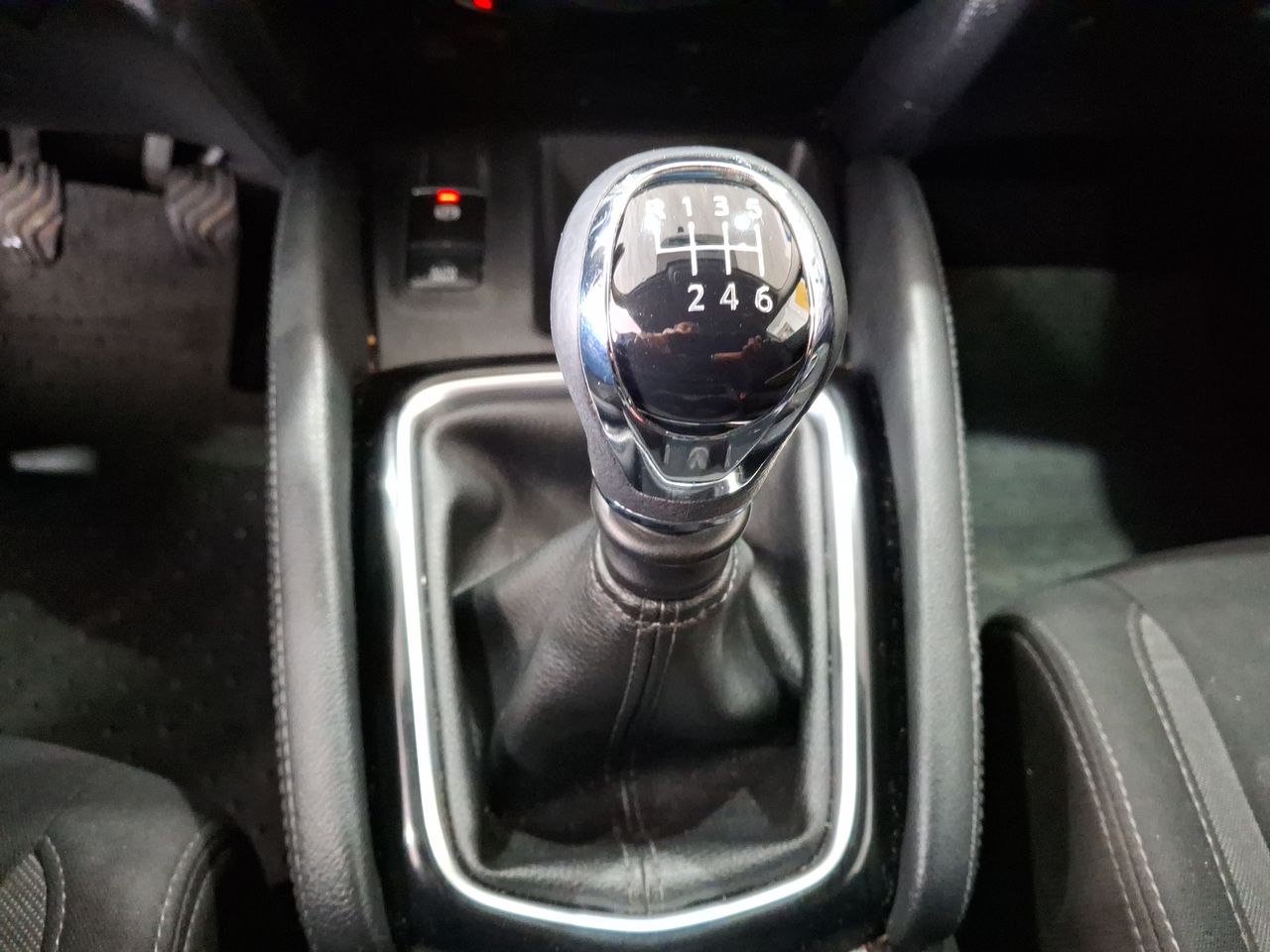 NISSAN - 28