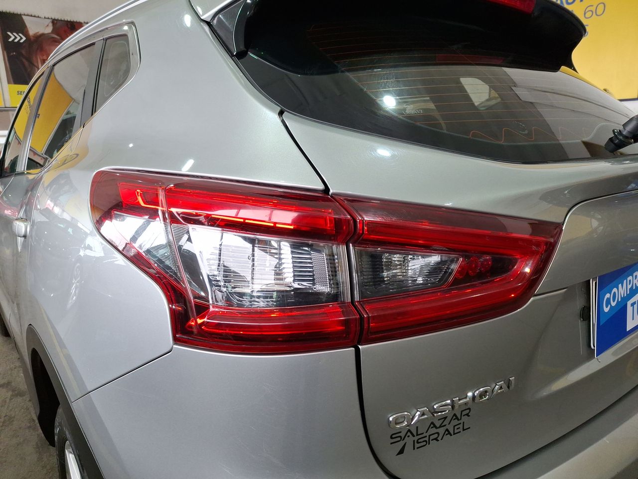 NISSAN - 19