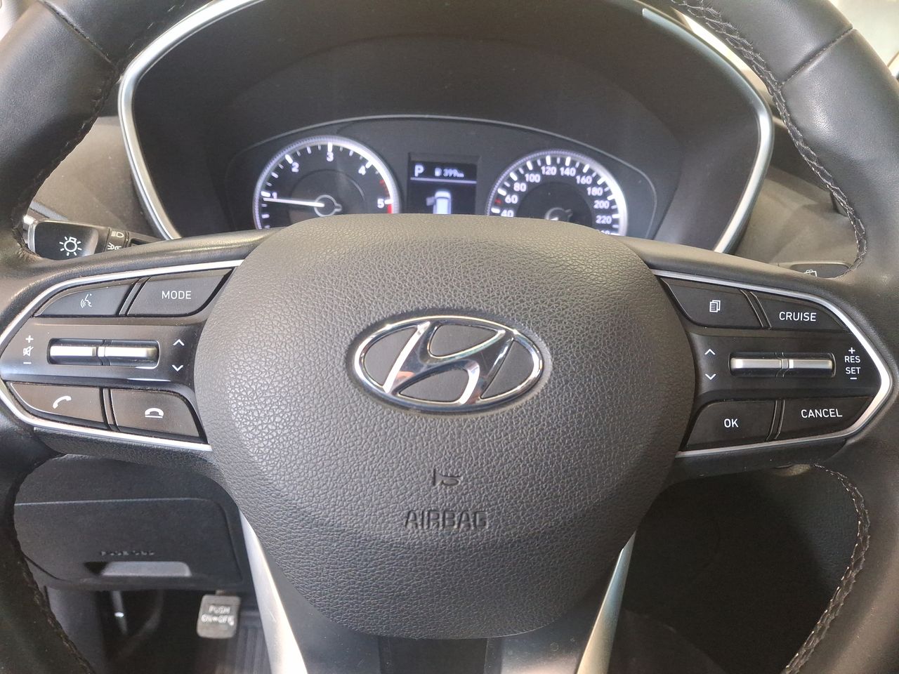 HYUNDAI - 26