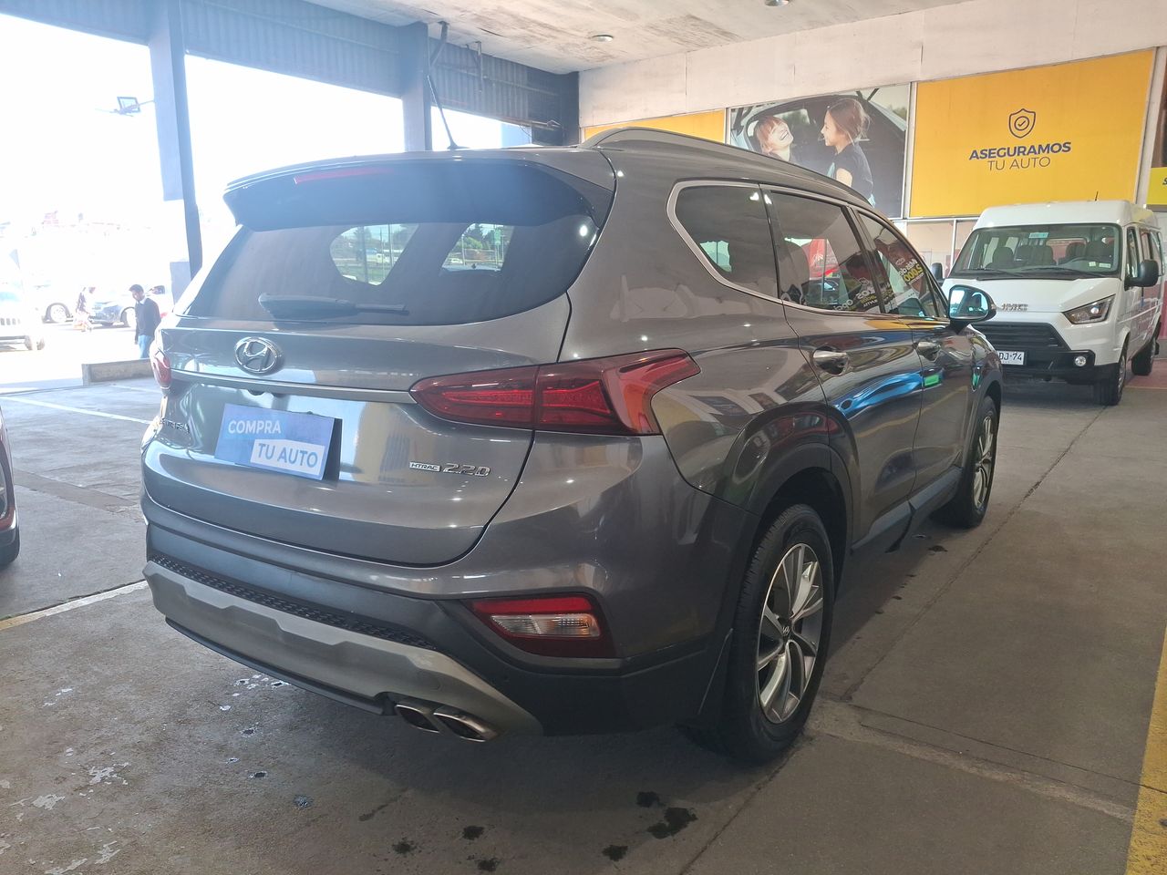 HYUNDAI - 7