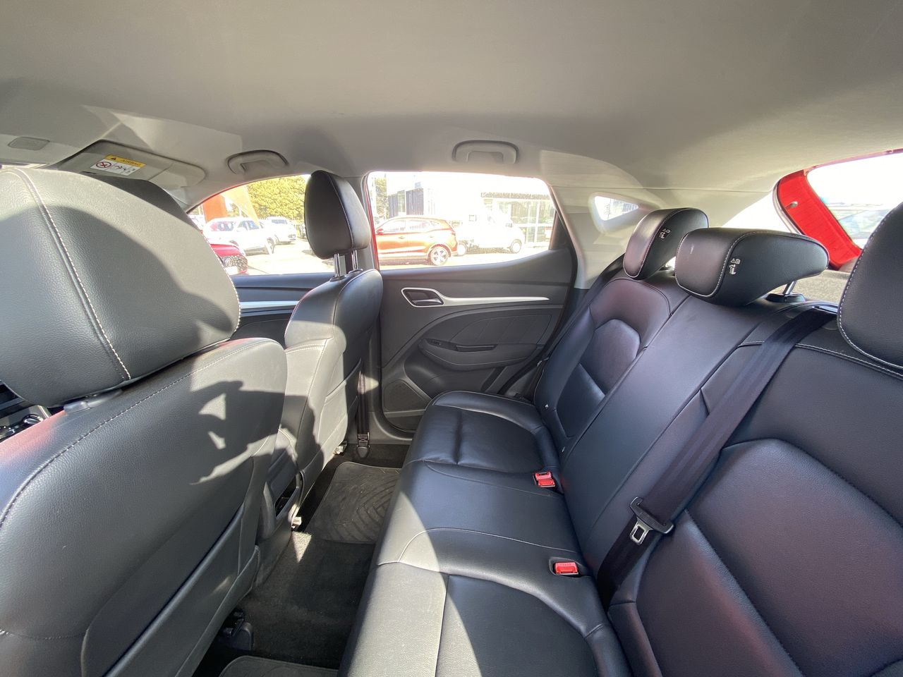 Nissan Kicks — foto 12 de 34