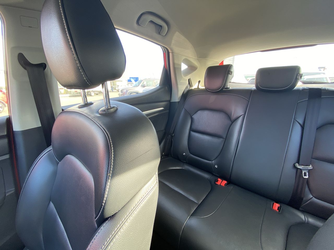 Nissan Kicks — foto 13 de 34