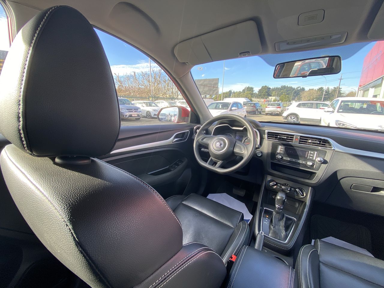 Nissan Kicks — foto 17 de 34