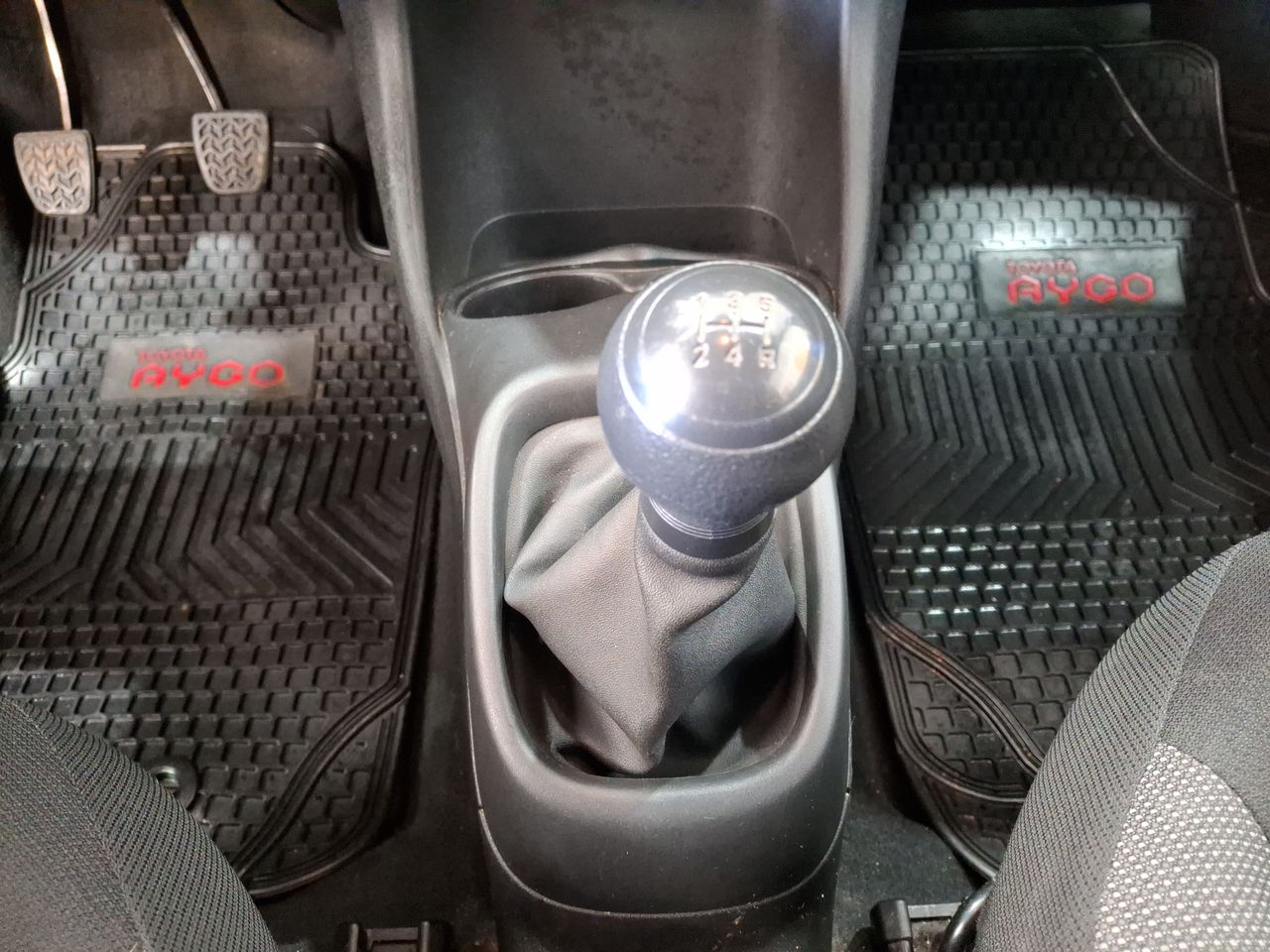 TOYOTA - 26