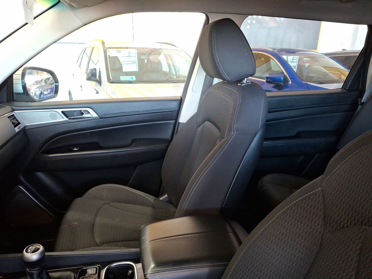 SSANGYONG - 11